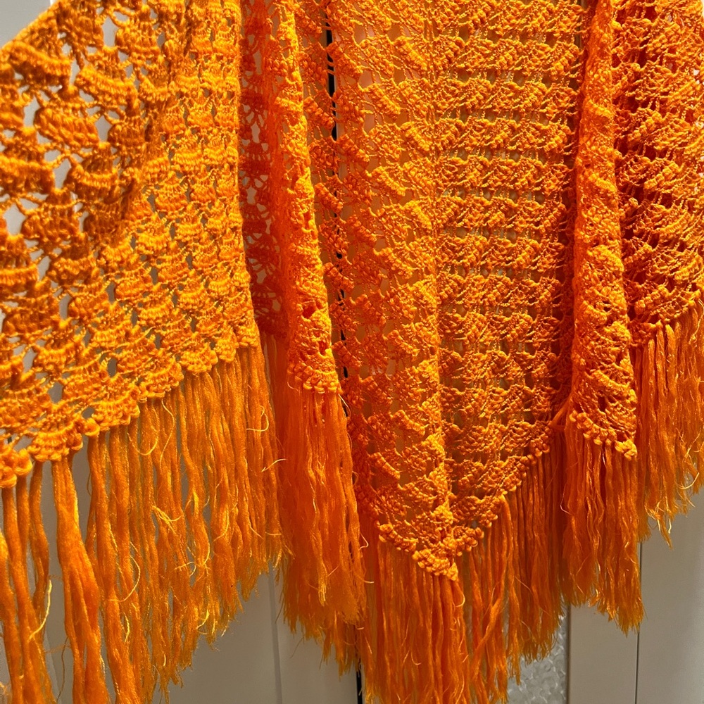 Handmade shawl - Picture 4 of 6